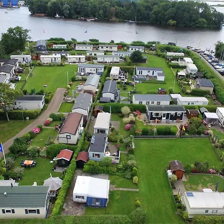 Campeggio Camping De Hof Van Eeden Warmond